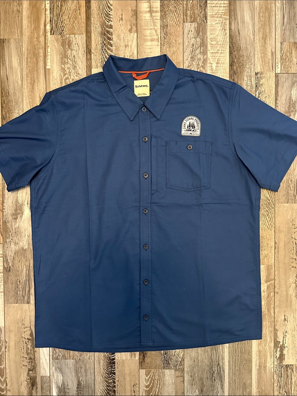 Simms Men's Short Sleeve Button-Down Shirt - Blue. NWOT!